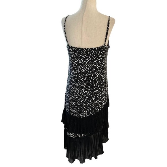 H&M Women Size 6 Polka Dot Pleated Dress Asymmetrical 15-841 - Picture 2 of 8
